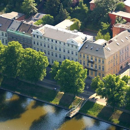 Hotel Niederlaendischer Hof Шверин Экстерьер фото