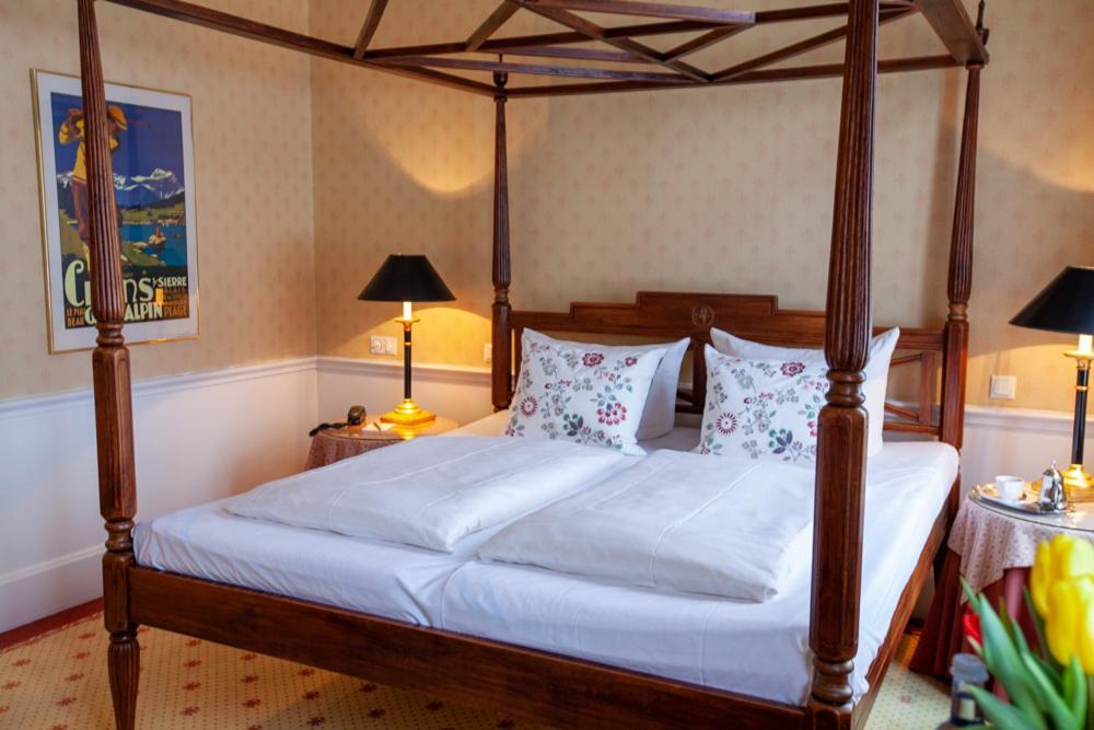 Hotel Niederlaendischer Hof Шверин Экстерьер фото
