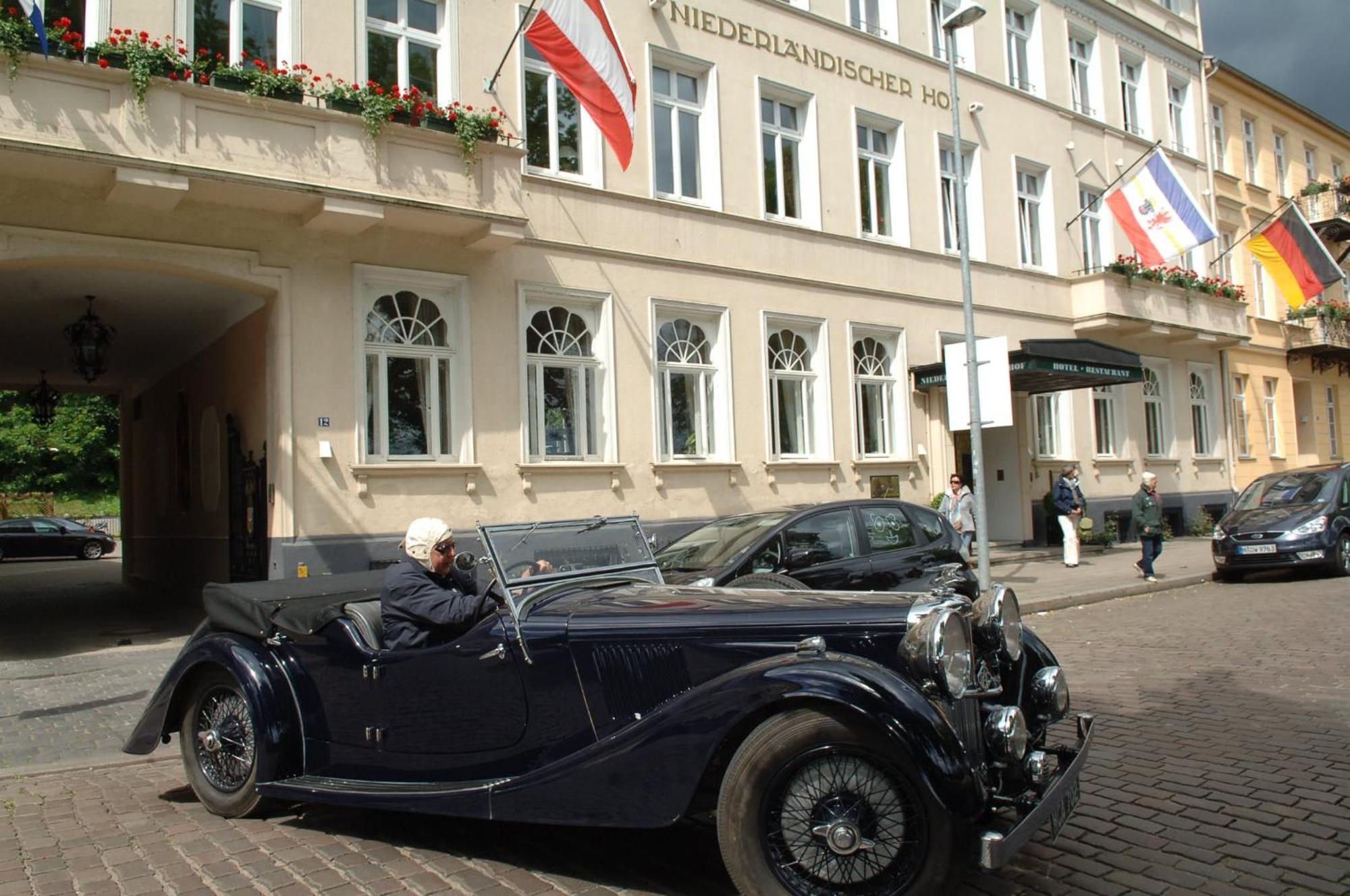 Hotel Niederlaendischer Hof Шверин Экстерьер фото